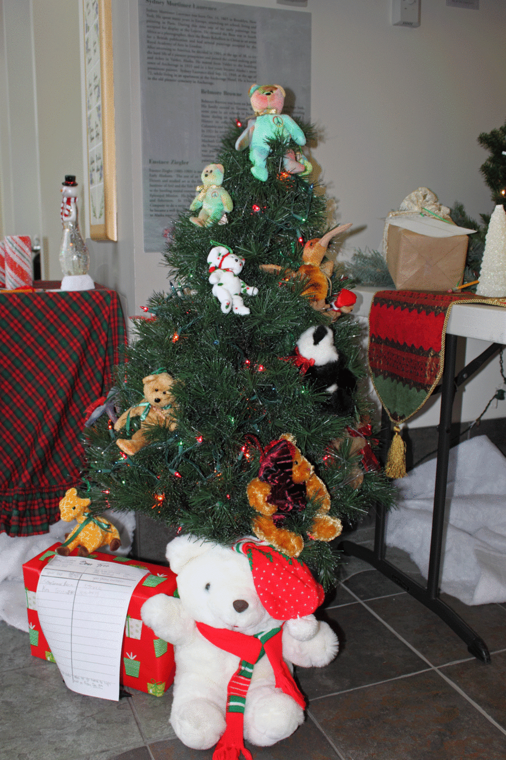 A teddy bear Christmas Tree!